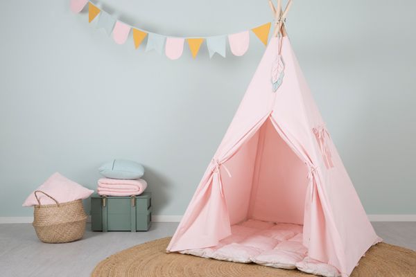 Met brede opening aan de voorkant.