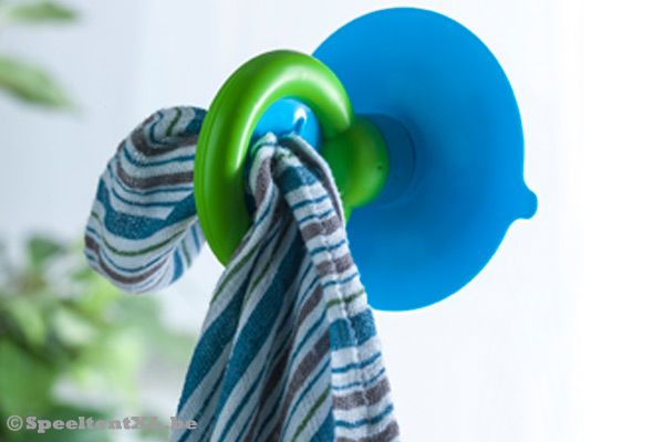 Met zuignappen voor een bevestiging aan het raam.